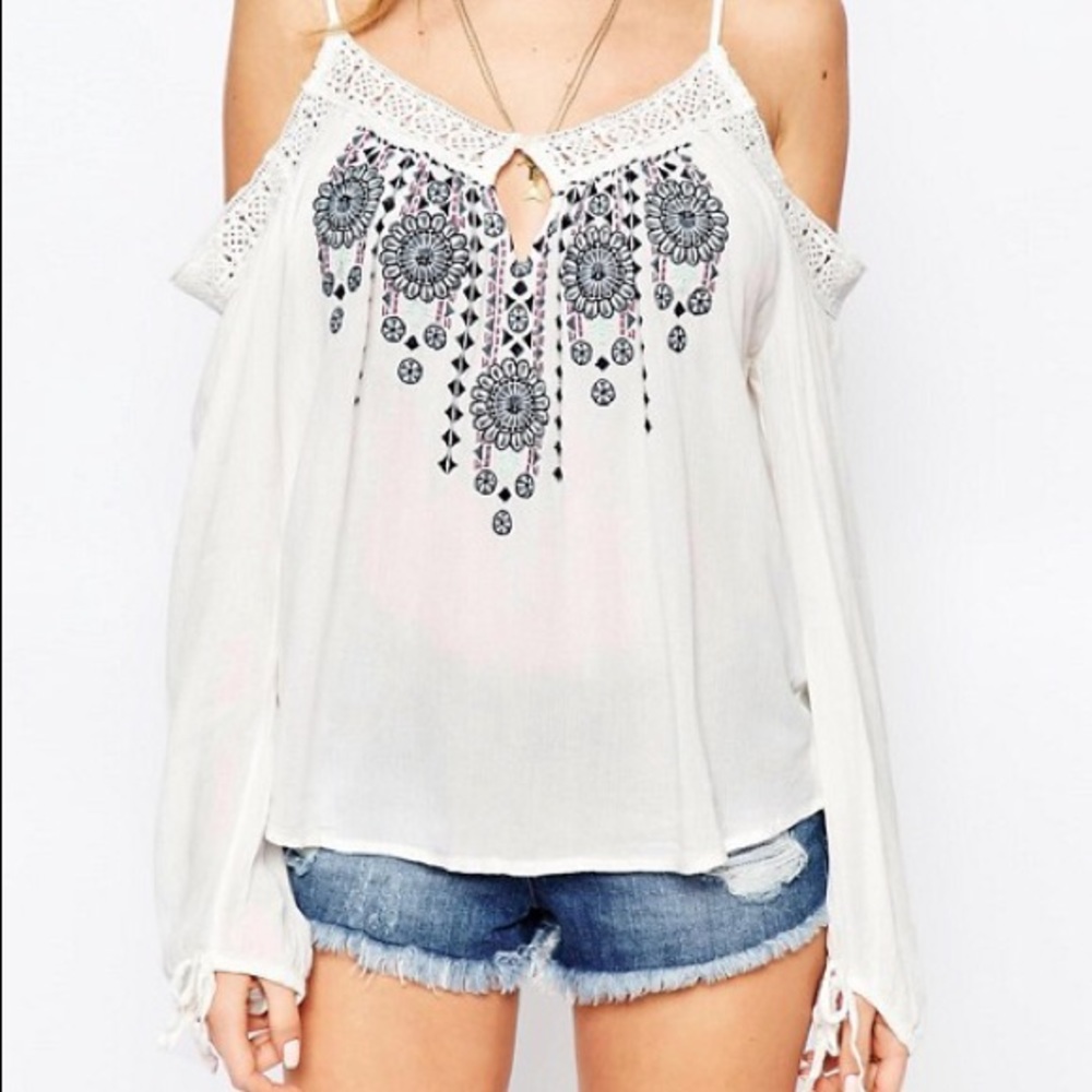 Abercrombie and Fitch Cold Shoulder Top